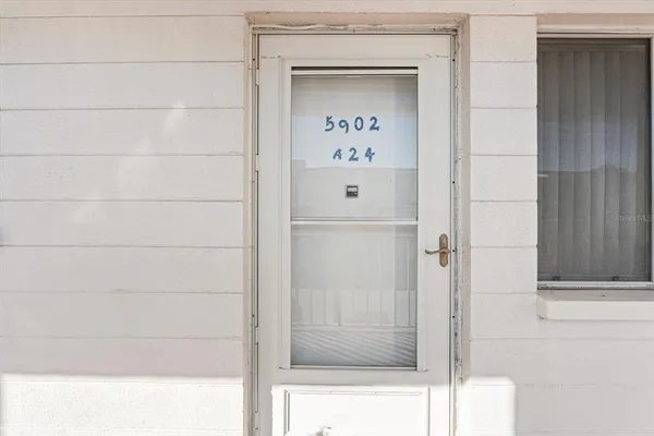 $94,999 | 5902 Garden Lane, Unit A24, Bradenton, FL 34207