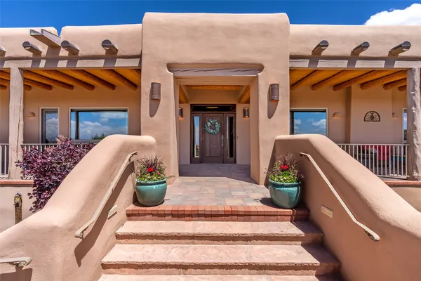 $2,480,000 | 1035 Sierra Del Norte, Santa Fe, NM 87501