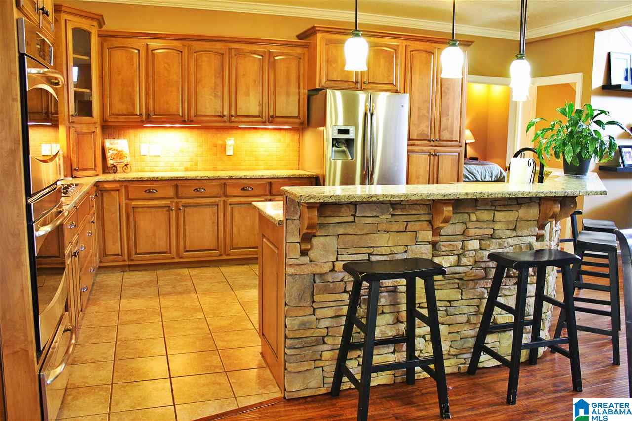 435 Earl Roberts Road Anniston, AL 36207 - Photo 4 of 38