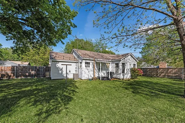 $229,000 | 401 Elizabeth Street, Terrell, TX 75160