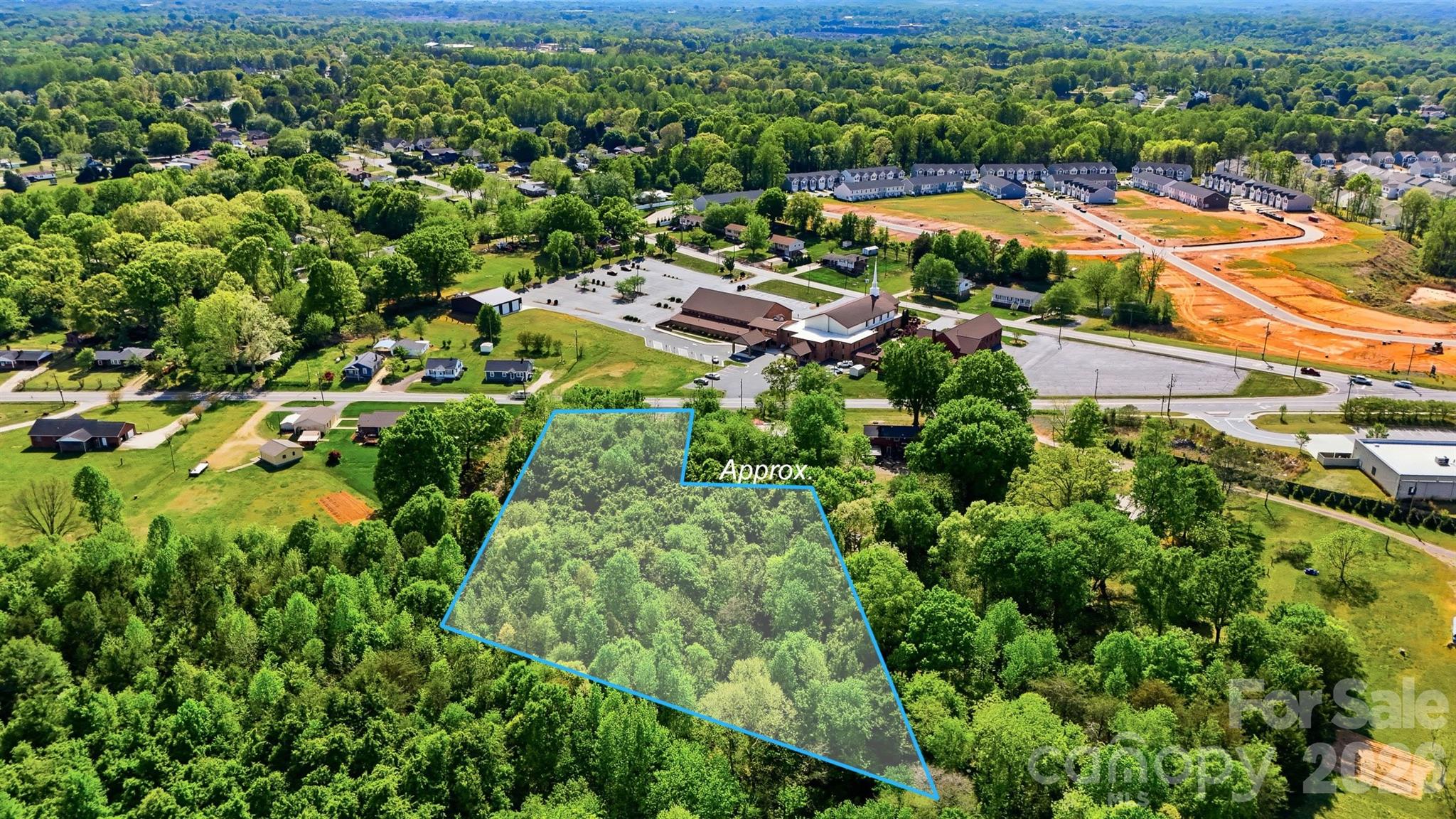 1721 Kool Park Road Northeast Hickory, NC 28601 - Photo 4 of 7