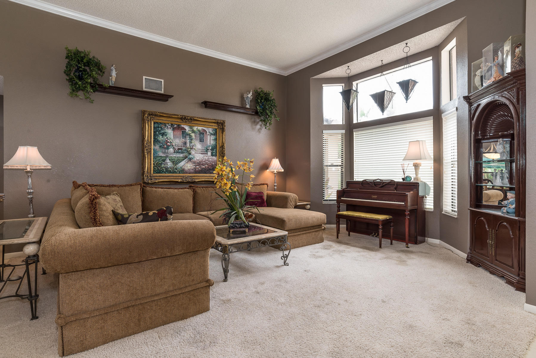 22118 Martella Avenue Boca Raton, FL 33433 - Photo 5 of 31 LIVING ROOM