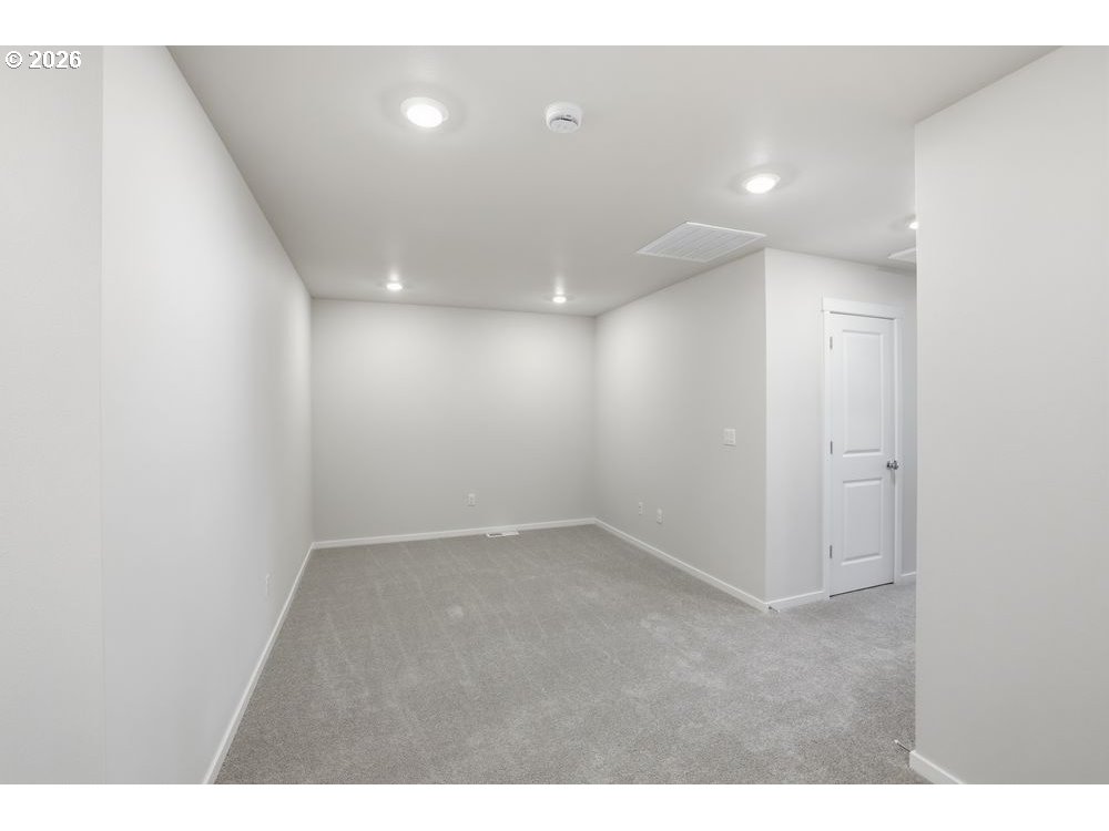 444 Southwest 32nd Street Battle Ground, WA 98604 - Photo 9 of 13 a view of an empty room