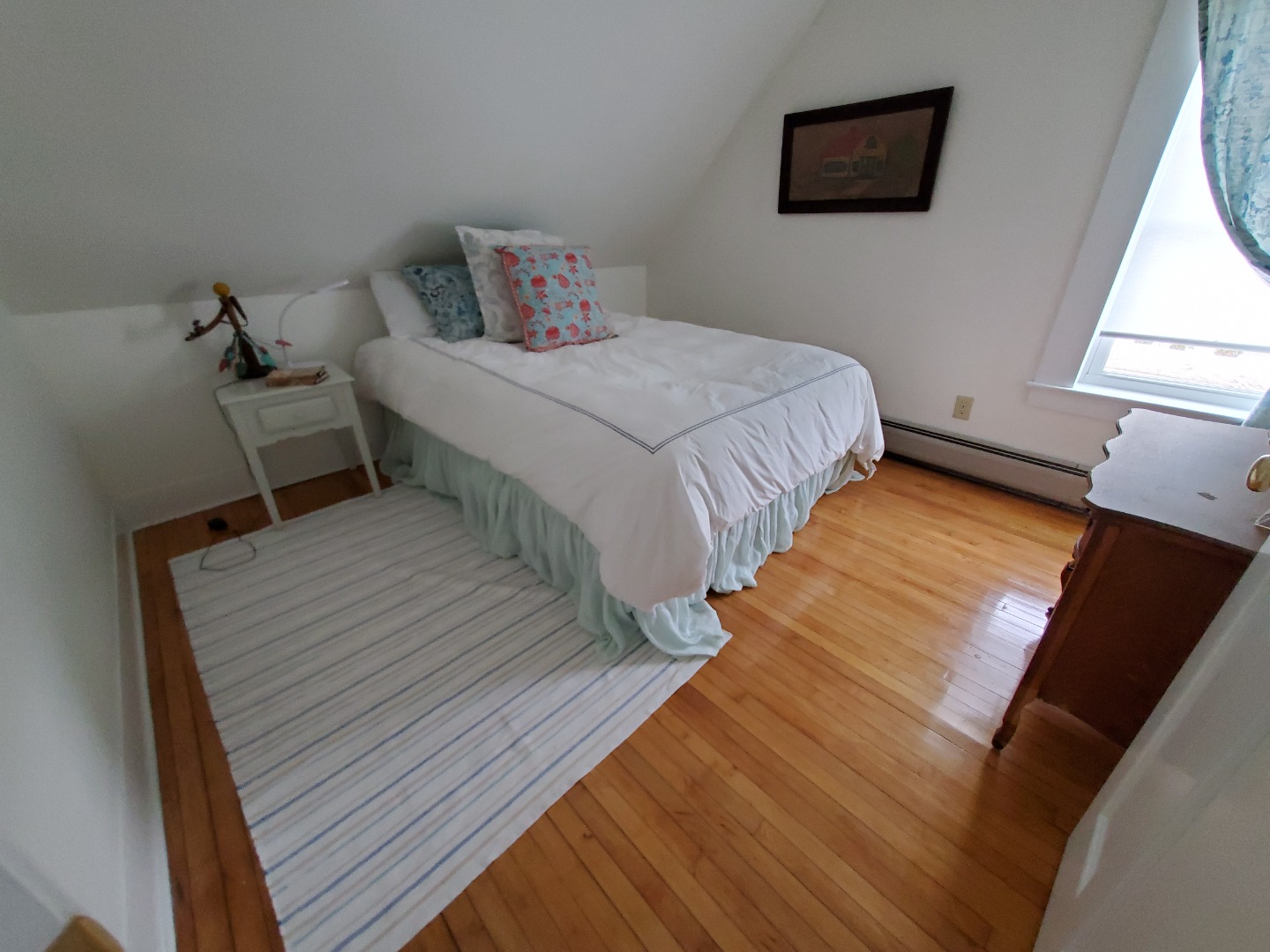 44 Edgartown Road Vineyard Haven, MA 02568 - Photo 12 of 17 http://d1qzqeyxiitrap.cloudfront.net/photos/38626/b0940ee0.jpg