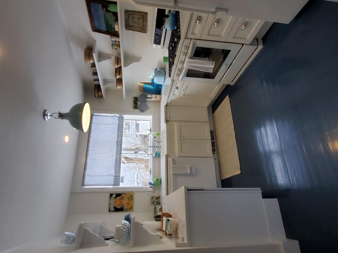 44 Edgartown Road Vineyard Haven, MA 02568 - Photo 4 of 17 http://d1qzqeyxiitrap.cloudfront.net/photos/38626/9a7948cd.jpg