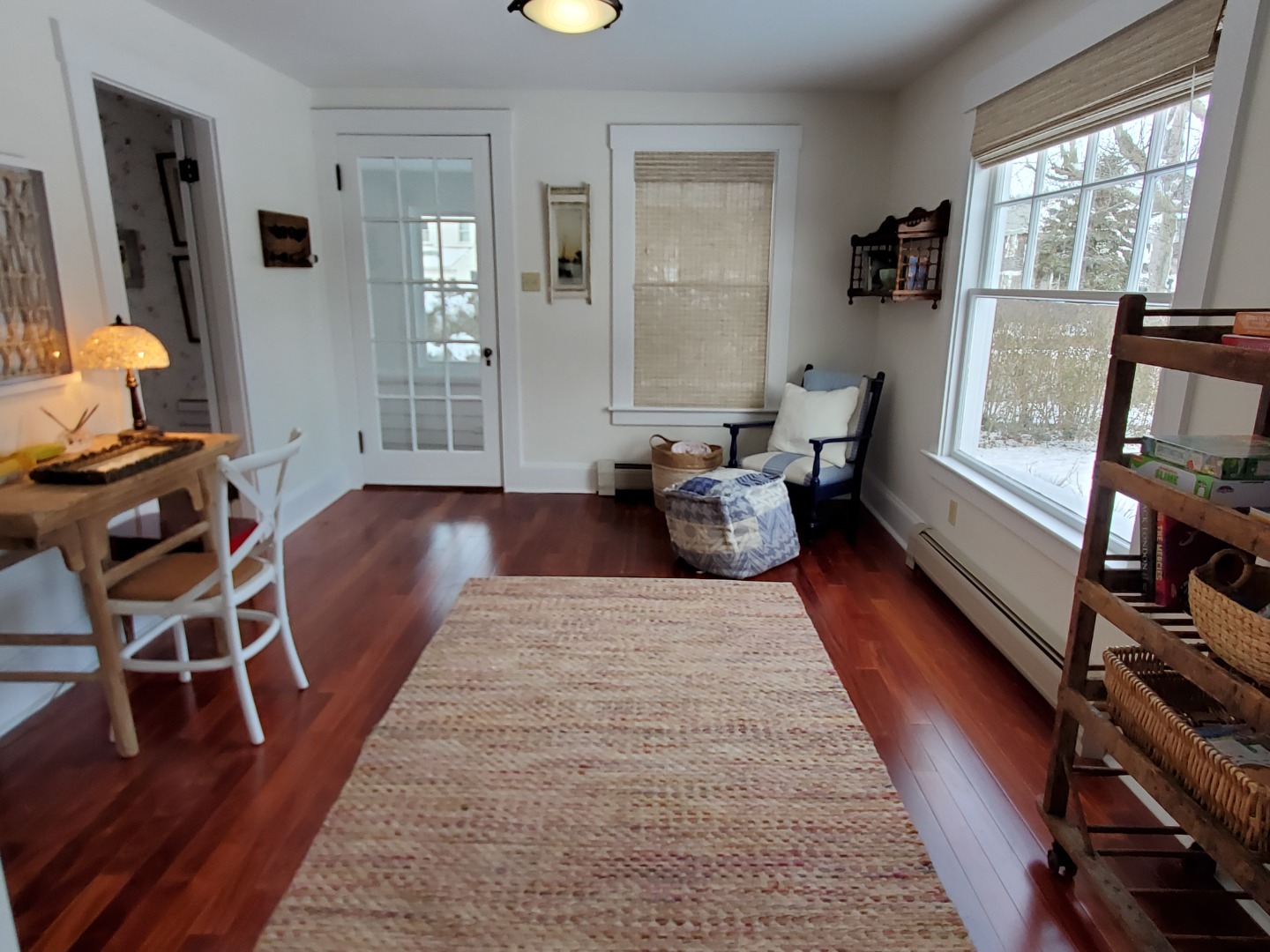 44 Edgartown Road Vineyard Haven, MA 02568 - Photo 7 of 17 http://d1qzqeyxiitrap.cloudfront.net/photos/38626/38626d03.jpg