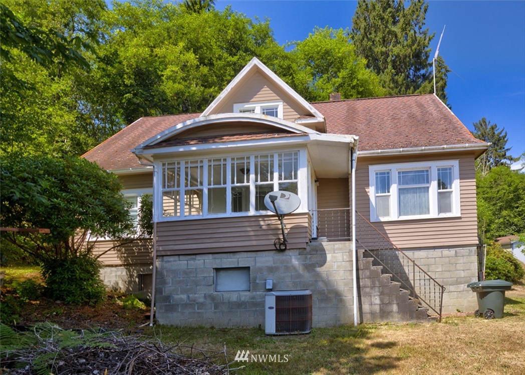 57 Monohon Landing Road Raymond, WA 98577 - Photo 1 of 30 Gallery Image 1