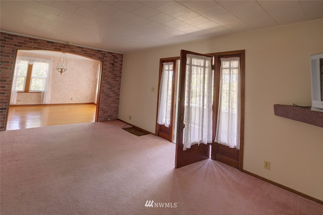 57 Monohon Landing Road Raymond, WA 98577 - Photo 3 of 30 Gallery Image 3