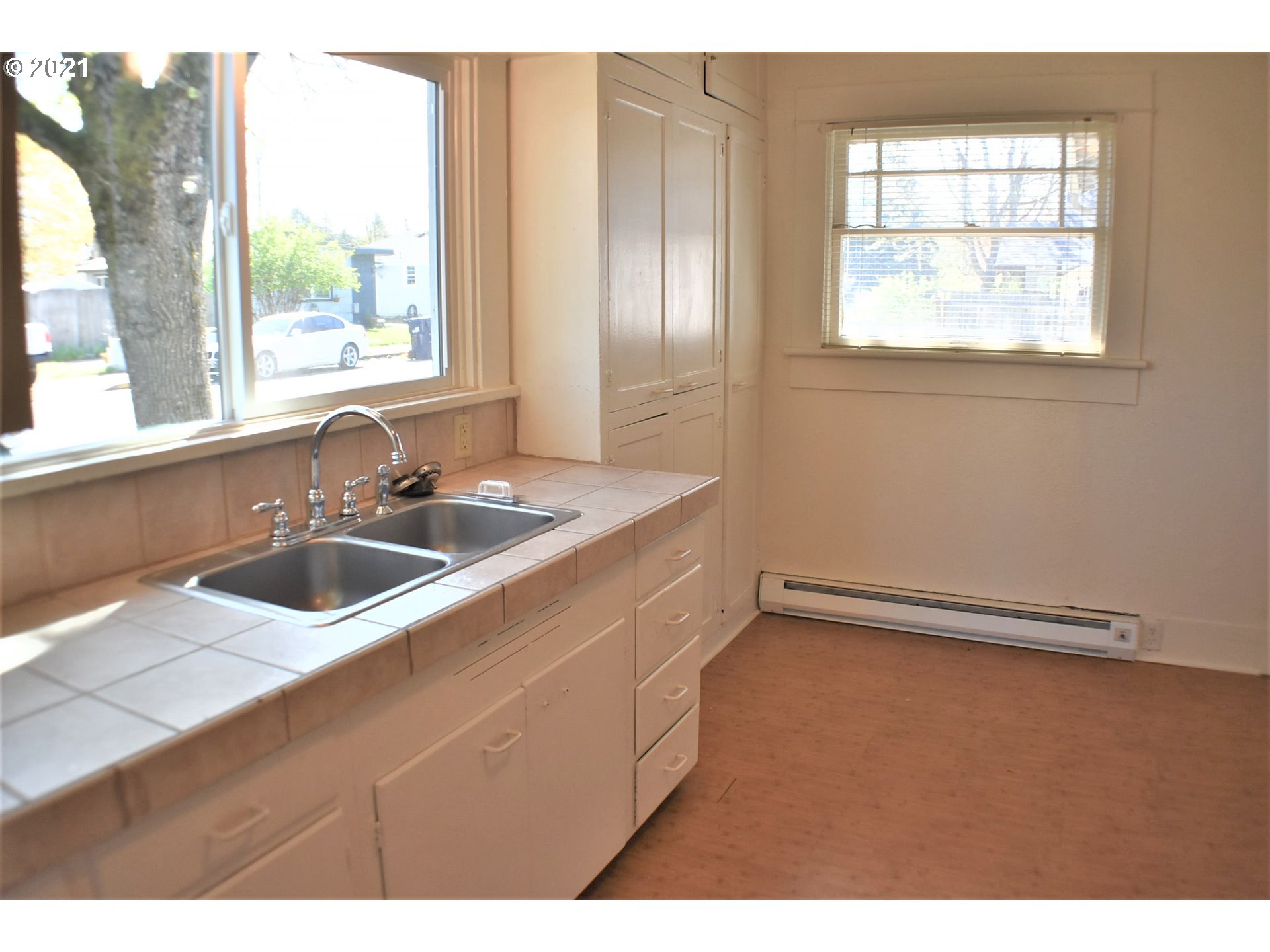 950 Chambers Street Eugene, OR 97402 - Photo 12 of 23