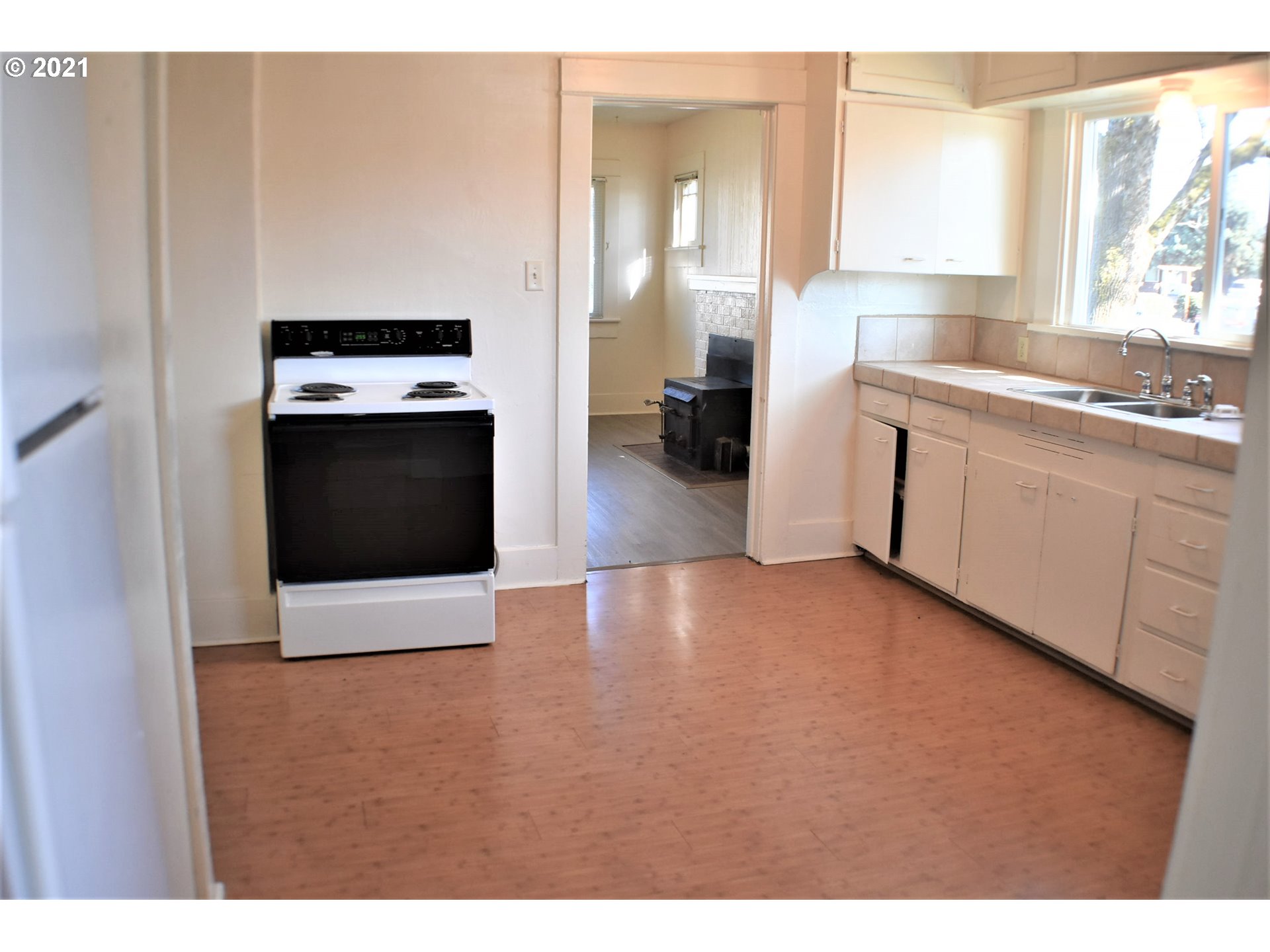 950 Chambers Street Eugene, OR 97402 - Photo 10 of 23