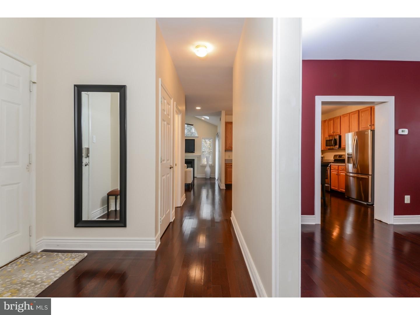 3 Victory Way Boothwyn, PA 19061 - Photo 3 of 24 Foyer