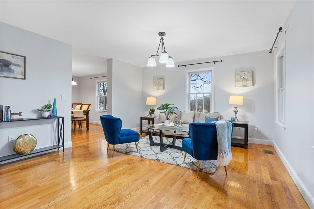 22 Fairview Road Woburn, MA 01801 - Photo 3 of 34 Gallery Image 3
