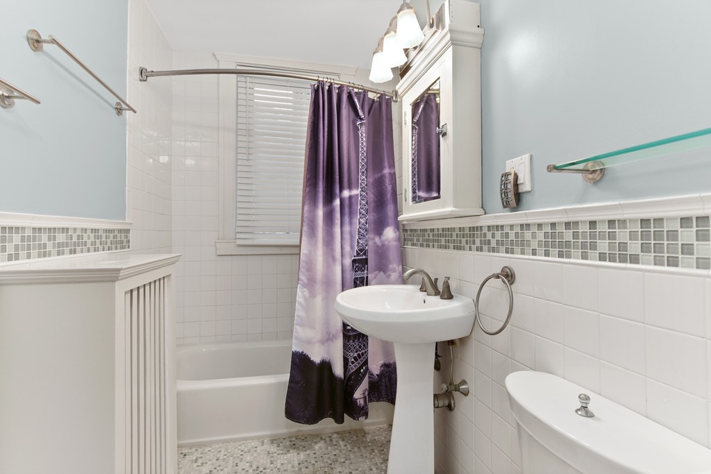 235 Freeman Street, Unit 4 Brookline, MA 02446 - Photo 12 of 17 Gallery Image 12