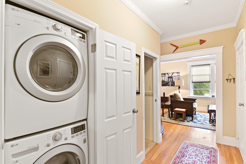 235 Freeman Street, Unit 4 Brookline, MA 02446 - Photo 16 of 17 Gallery Image 16
