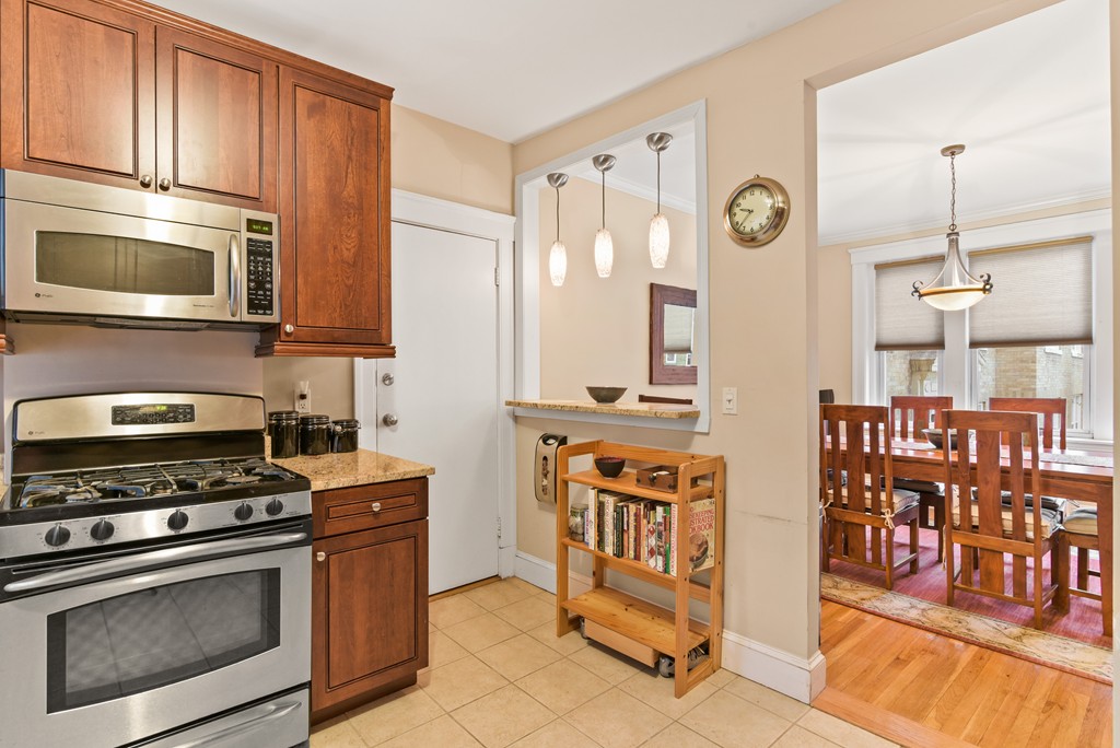 235 Freeman Street, Unit 4 Brookline, MA 02446 - Photo 7 of 17 Gallery Image 7