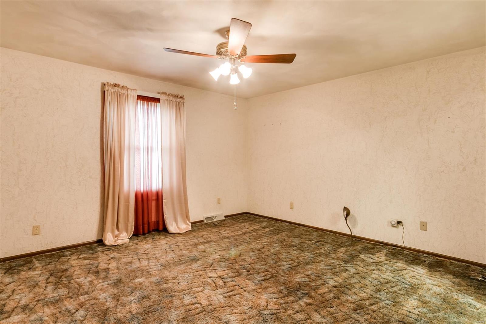 711 Hill Castle Road Columbia, IL 62236 - Photo 13 of 31 Gallery Image 13