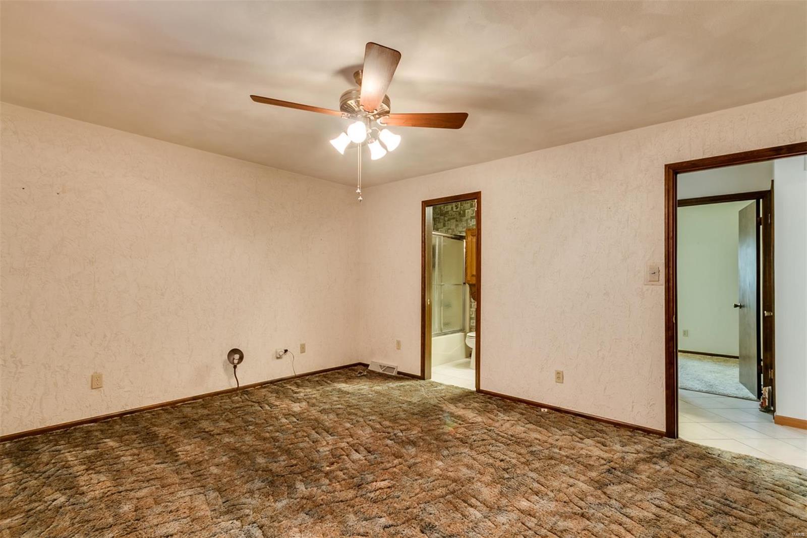 711 Hill Castle Road Columbia, IL 62236 - Photo 14 of 31 Gallery Image 14