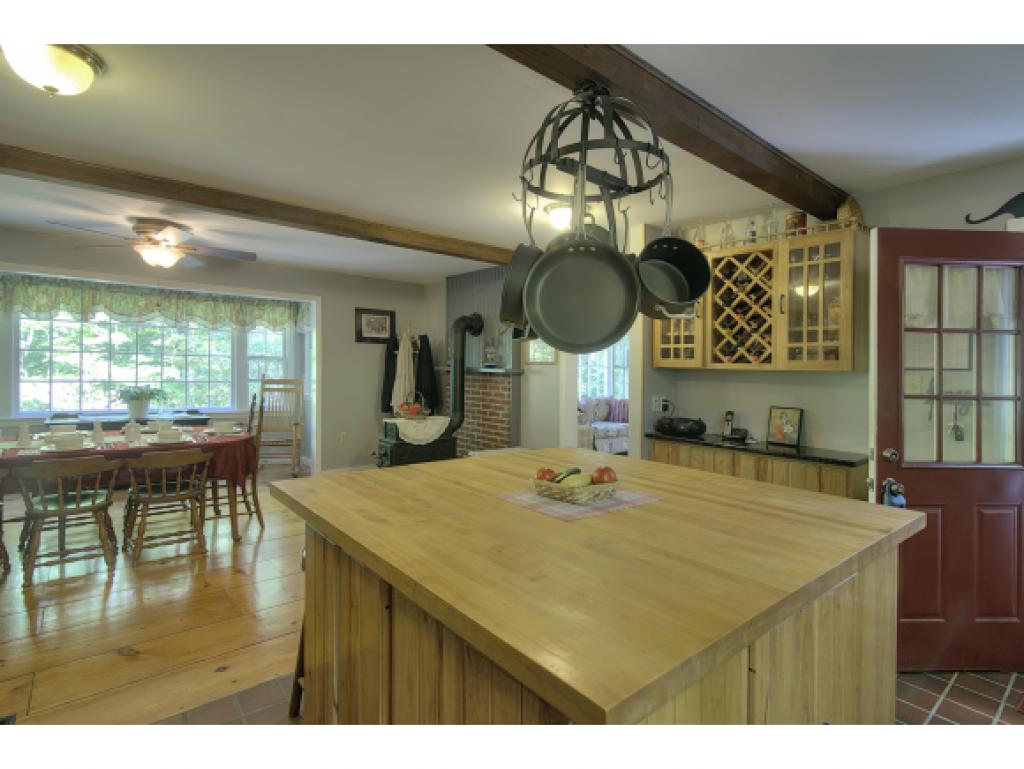 38 Francestown Road New Boston, NH 03070 - Photo 12 of 36