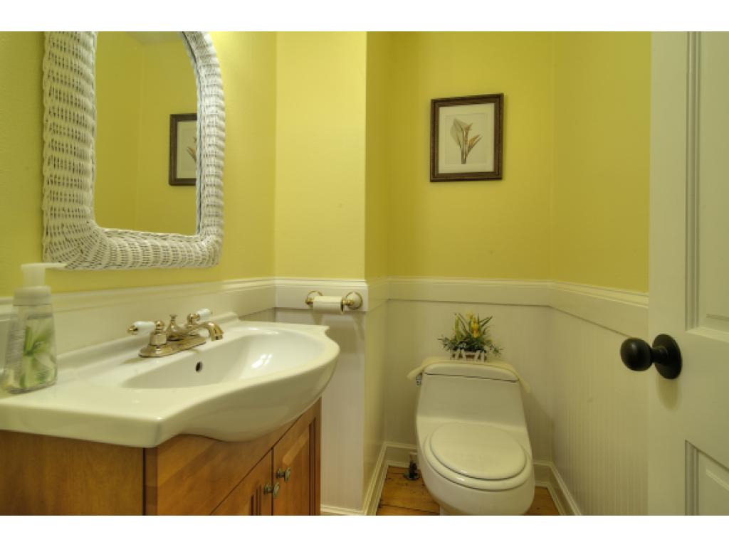 38 Francestown Road New Boston, NH 03070 - Photo 23 of 36