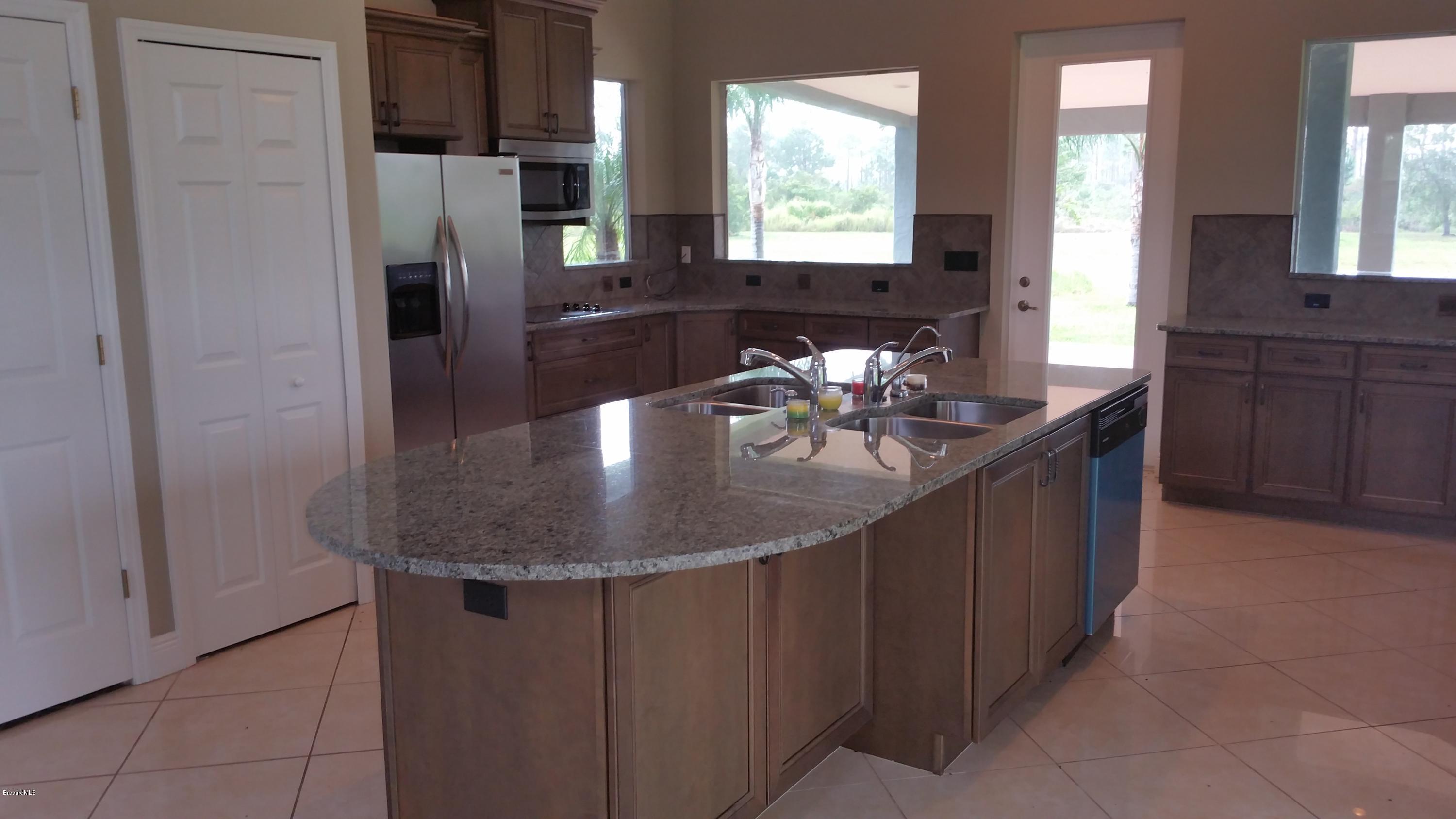 2820 Corey Road Malabar, FL 32950 - Photo 4 of 32 20150914_140446