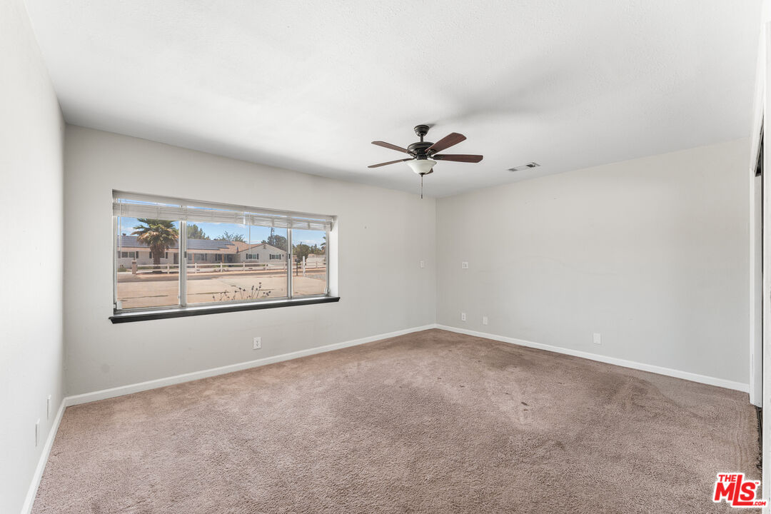 15361 Mondamon Road Apple Valley, CA 92307 - Photo 34 of 56