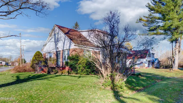 $395,000 | 234 Log City Road, Amsterdam, NY 12010