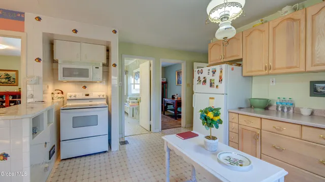 $395,000 | 234 Log City Road, Amsterdam, NY 12010