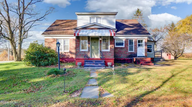 $395,000 | 234 Log City Road, Amsterdam, NY 12010