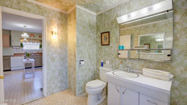 $395,000 | 234 Log City Road, Amsterdam, NY 12010