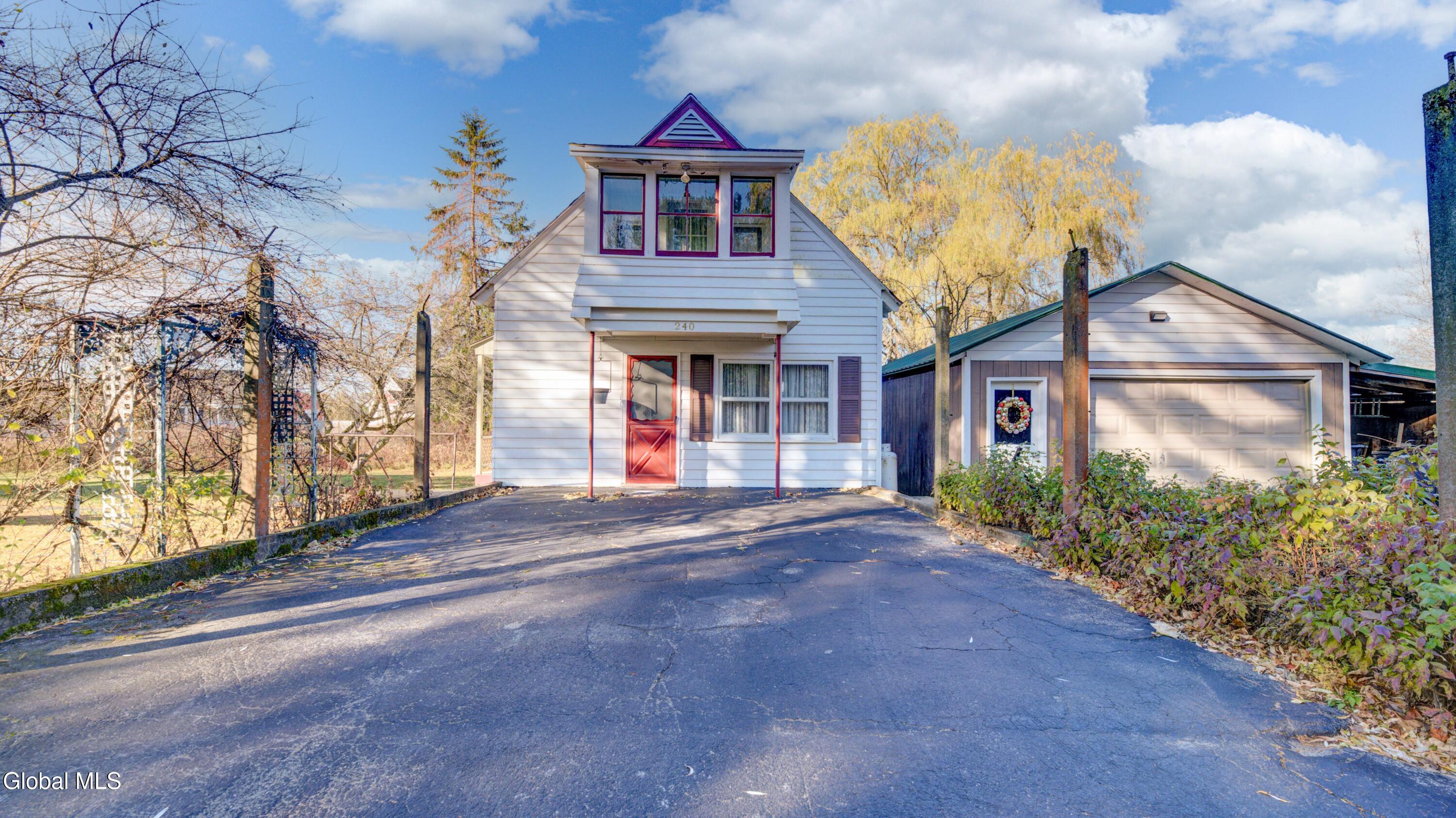 234 Log City Road Amsterdam, NY 12010 - Photo 3 of 66 234 Log City Rd-23