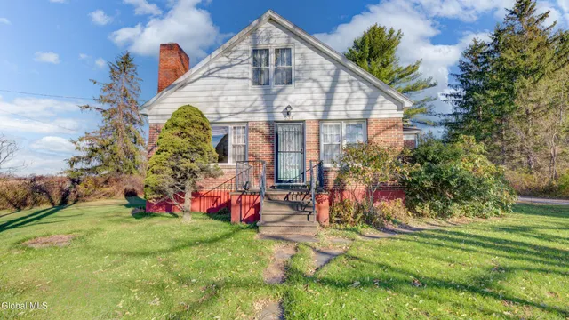 $395,000 | 234 Log City Road, Amsterdam, NY 12010