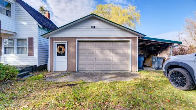 $395,000 | 234 Log City Road, Amsterdam, NY 12010