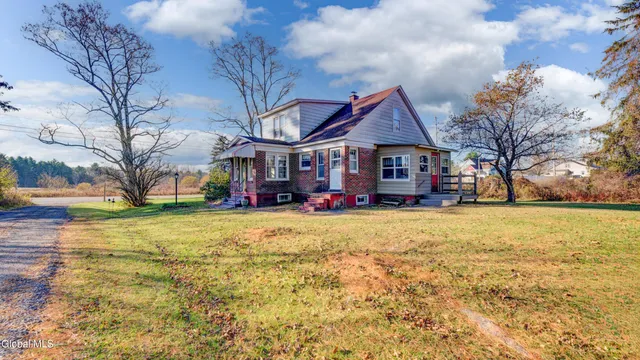 $395,000 | 234 Log City Road, Amsterdam, NY 12010