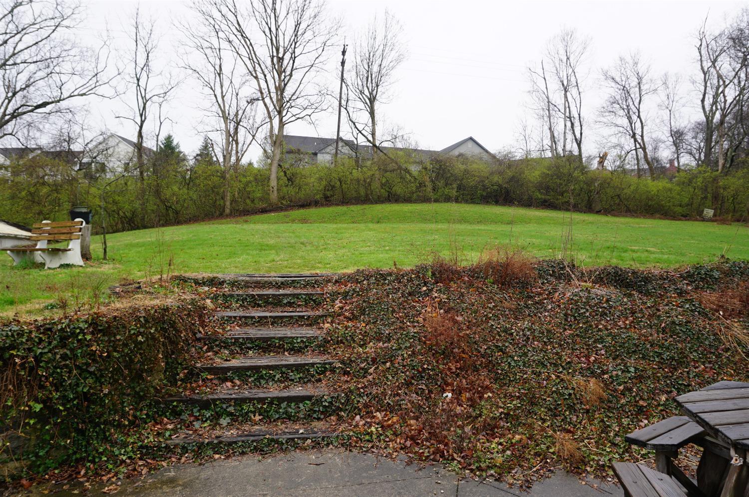 5749 Wulff Run Road Cincinnati, OH 45233 - Photo 6 of 11 Gallery Image 6