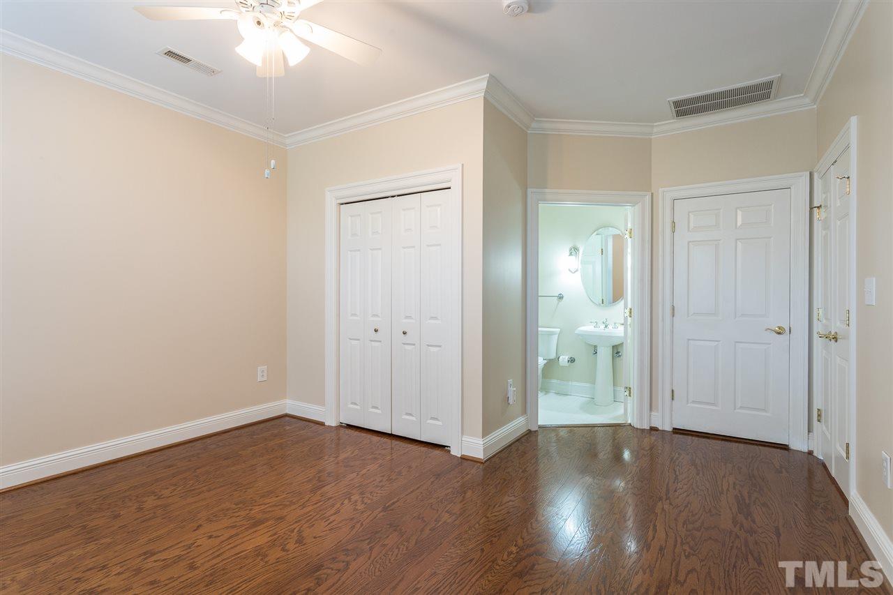 2901 Market Bridge Lane, Unit 204 Raleigh, NC 27608 - Photo 11 of 30 Gallery Image 11