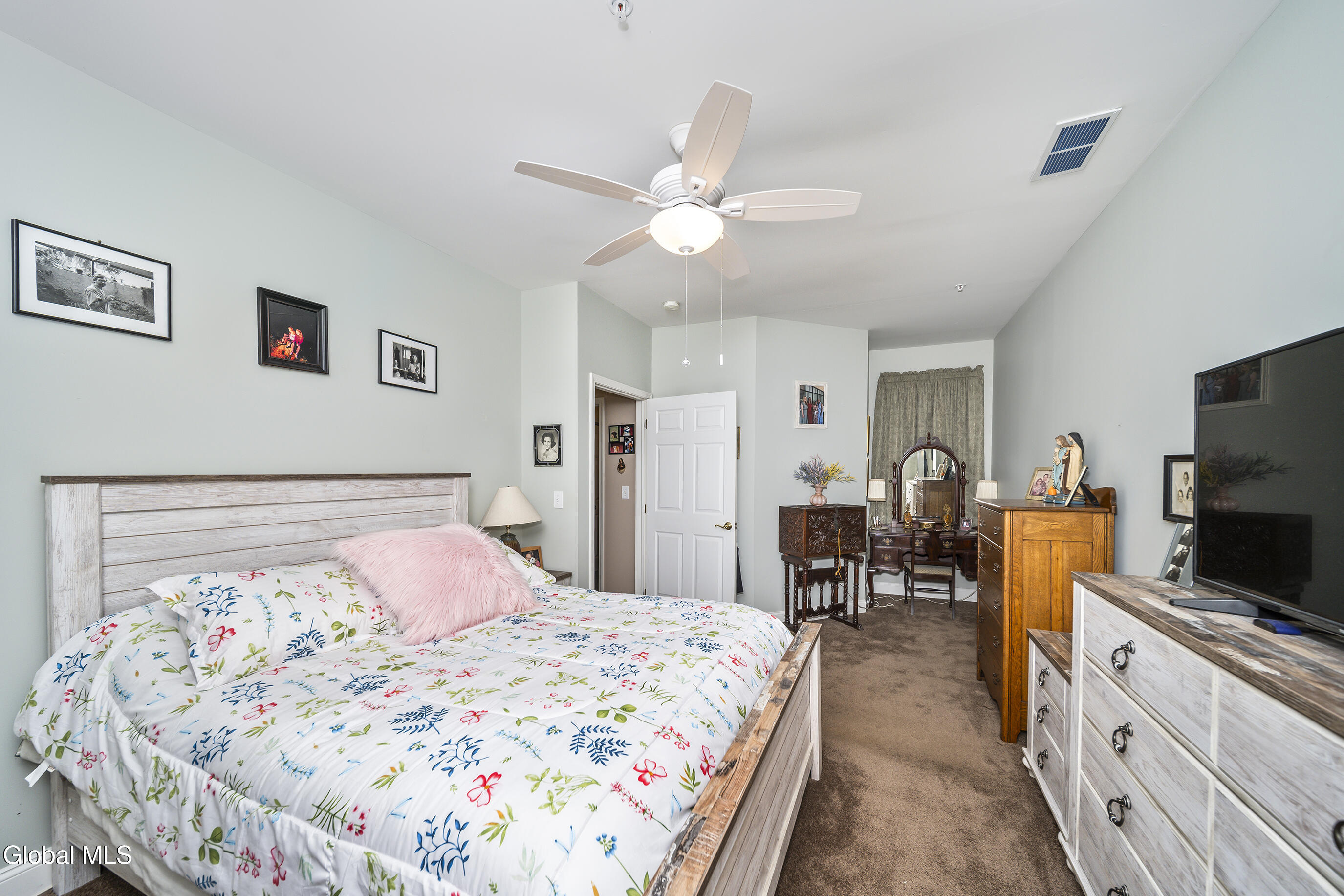 205 N Ridge Troy, NY 12182 - Photo 29 of 33 029-205-North-Ridge-Estate-Troy-NY-12182