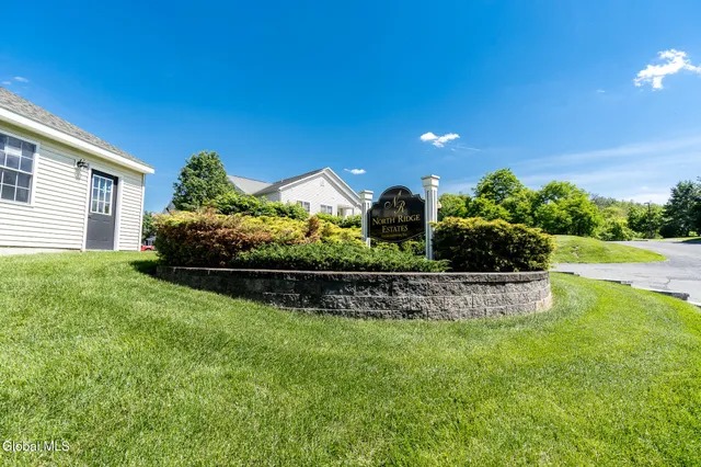 $259,900 | 205 N Ridge, Troy, NY 12182