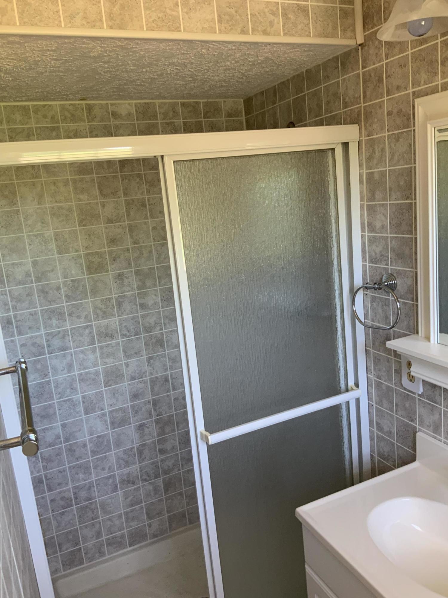 7604 Cranley Road Powell, TN 37849 - Photo 17 of 27 Master Bath2