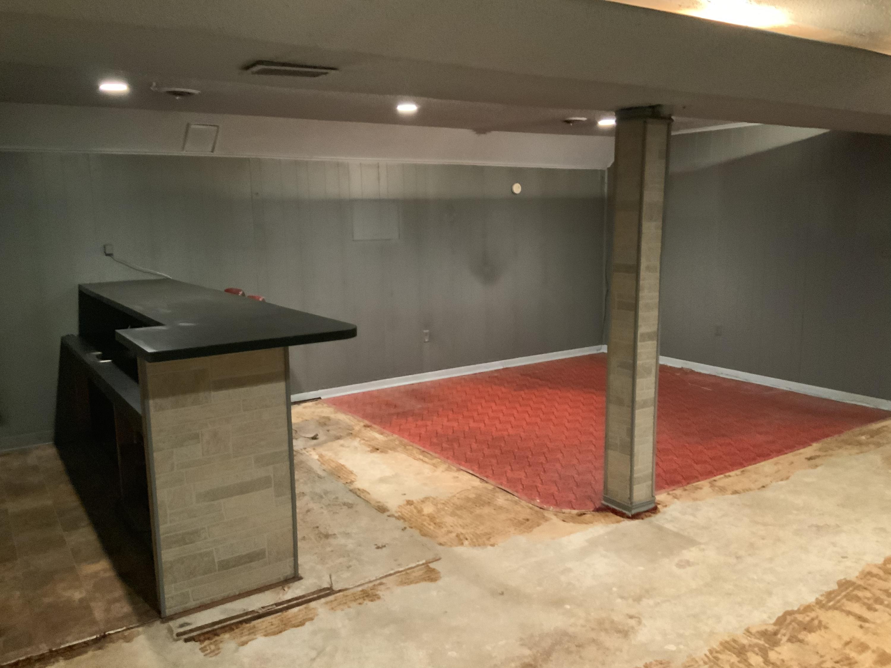 7604 Cranley Road Powell, TN 37849 - Photo 24 of 27 Basement Man Cave Wetbar