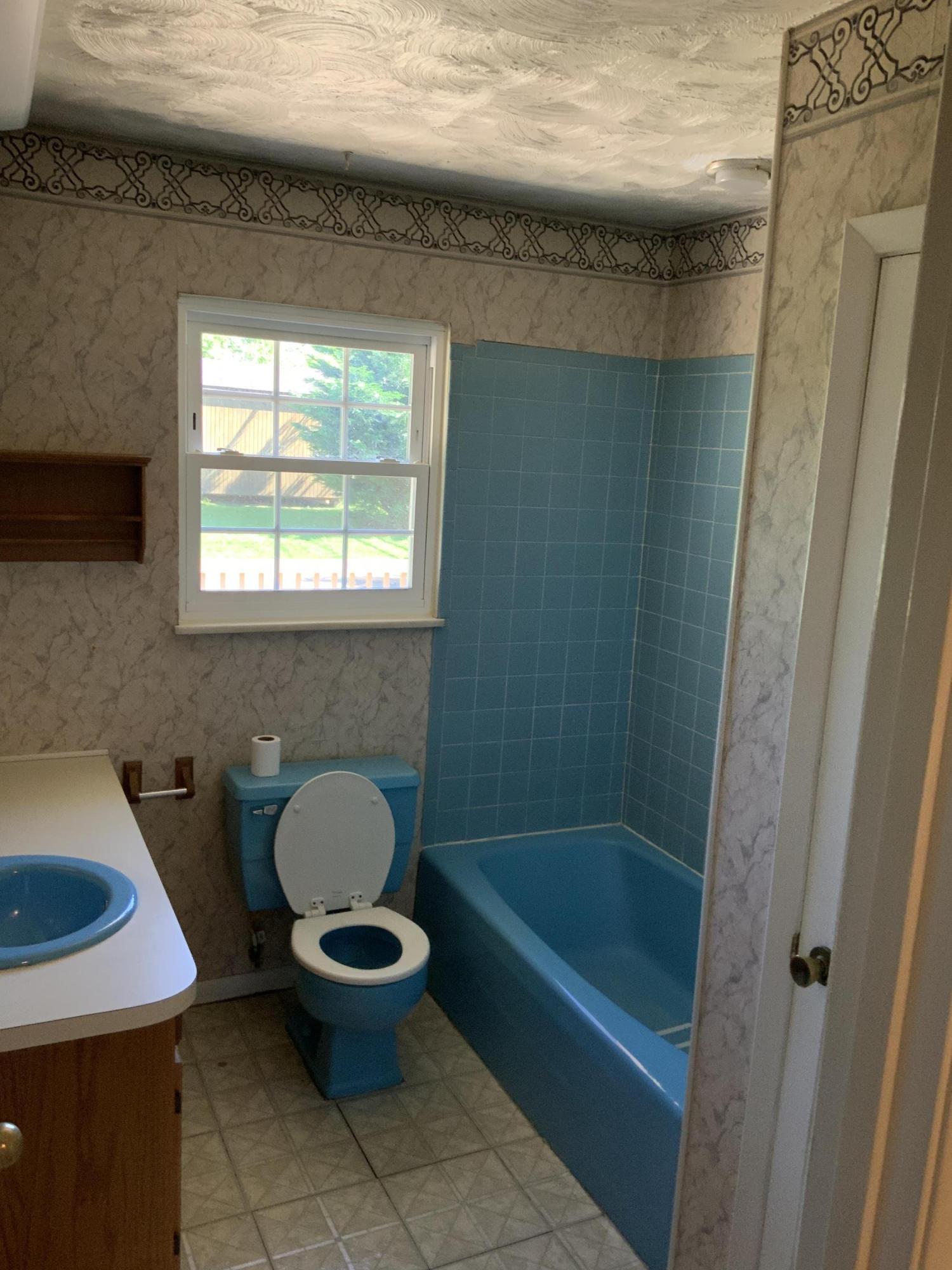 7604 Cranley Road Powell, TN 37849 - Photo 9 of 27 Main Bath