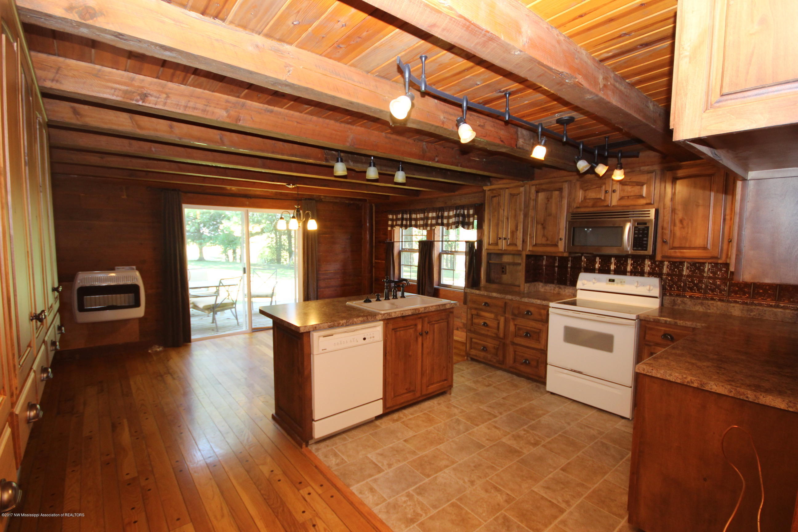 555 Douglas Road Hernando, MS 38632 - Photo 5 of 14 IMG_6663