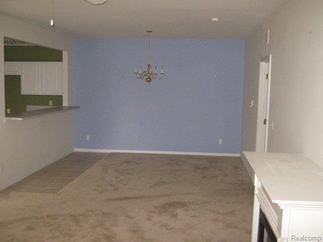 1986 Flagstone Circle, Unit 118 Rochester, MI 48307 - Photo 4 of 11 dining a