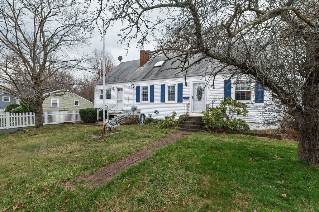 175 Levin Road Rockland, MA 02370 - Photo 4 of 25 Gallery Image 4
