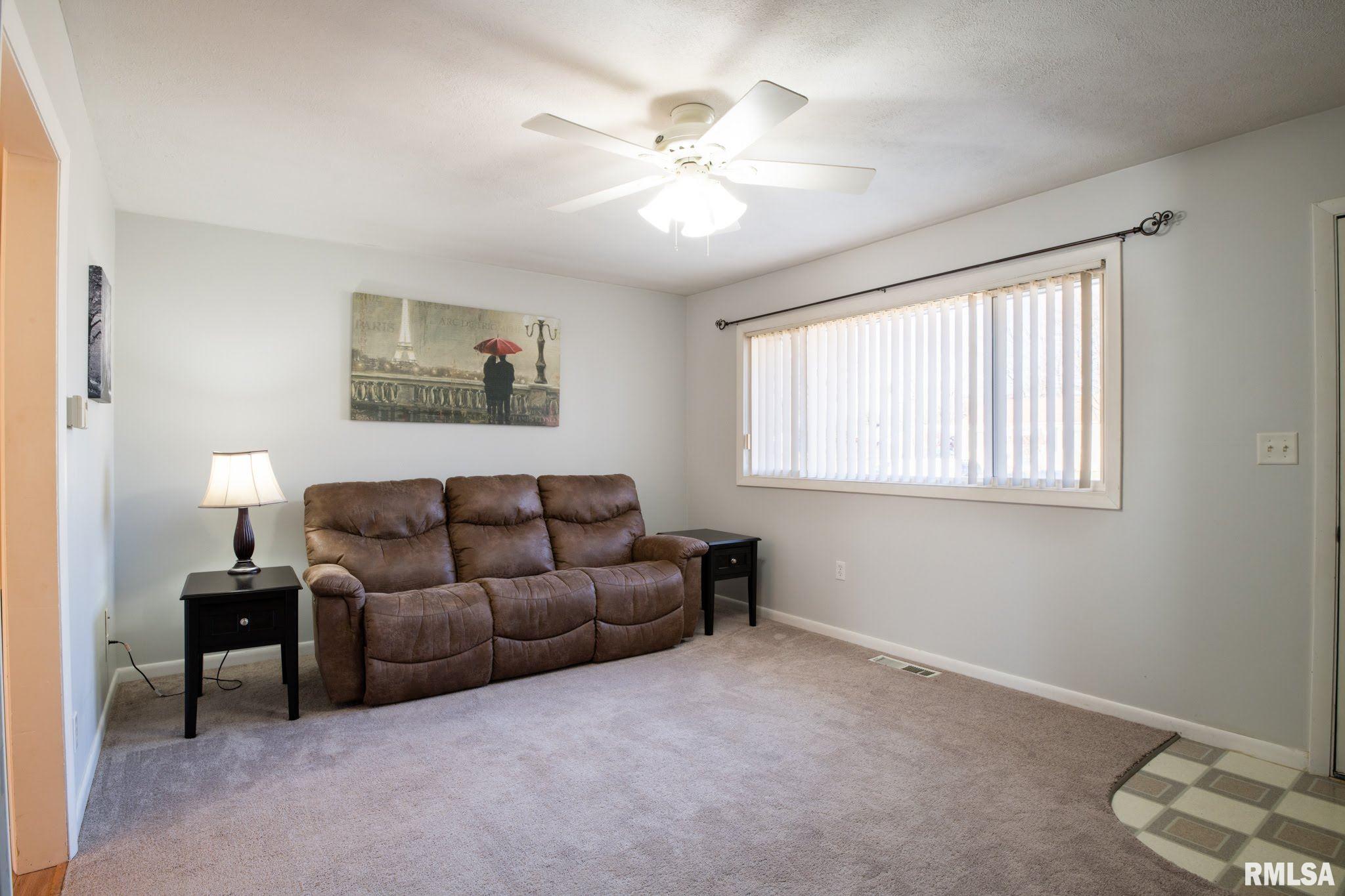 202 Radisson Road Marquette Heights, IL 61554 - Photo 4 of 28 Gallery Image 4