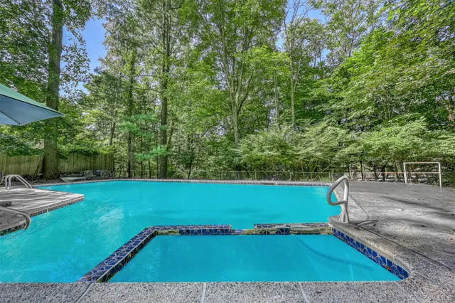 view of backyard of the house