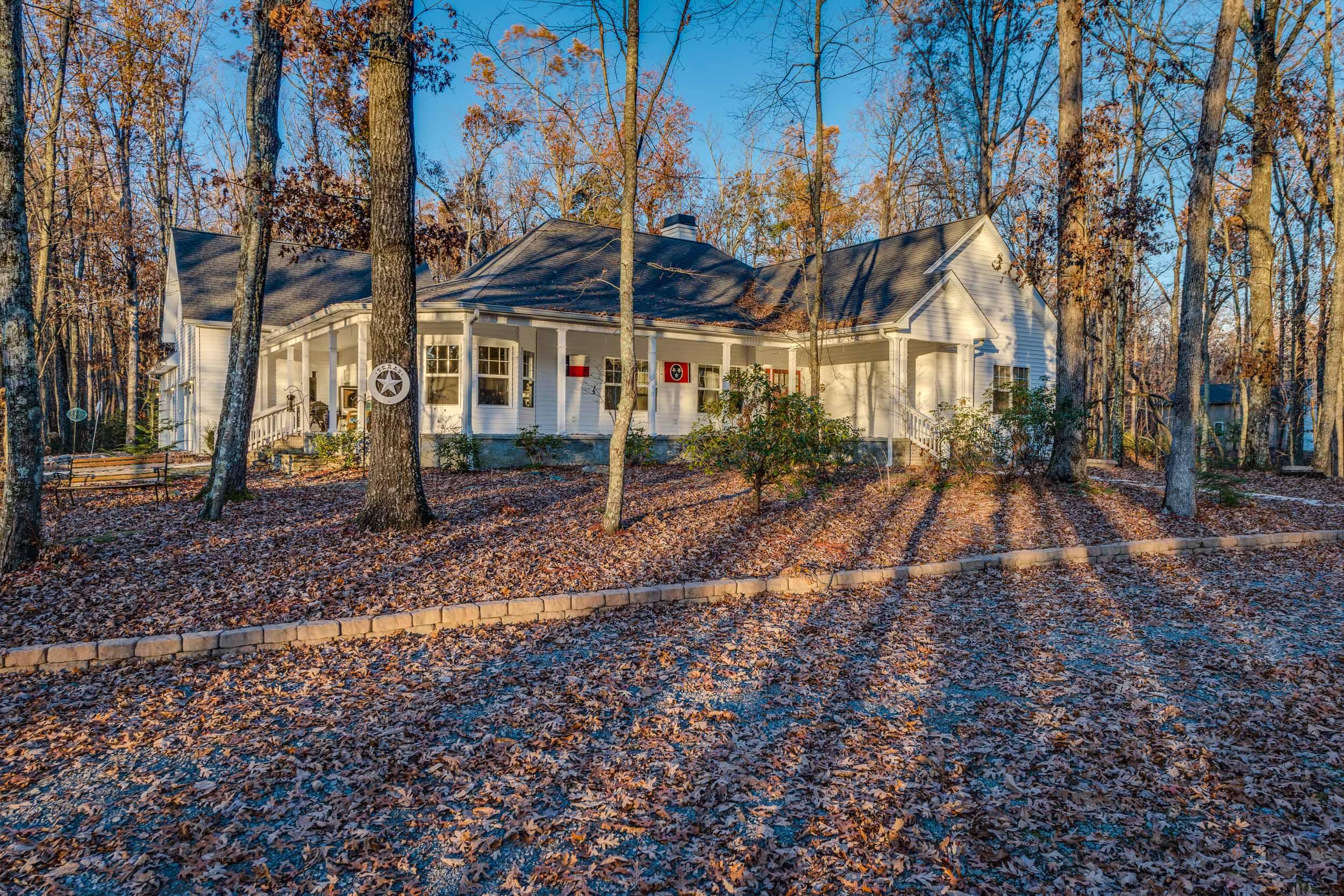 630 Cliff Park Road Monterey, TN 38574 - Photo 1 of 37 Main