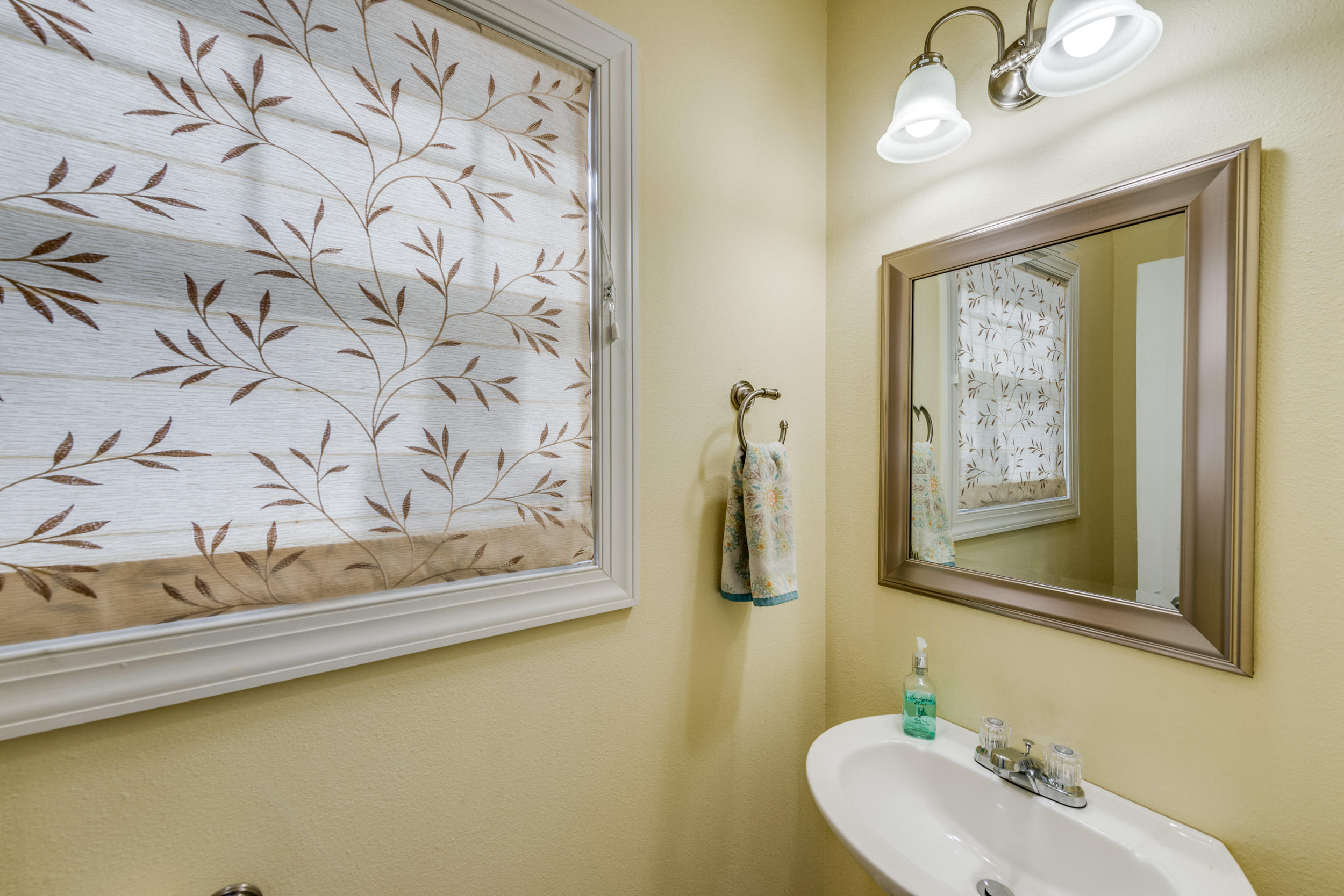 630 Cliff Park Road Monterey, TN 38574 - Photo 23 of 37 Bathroom-1