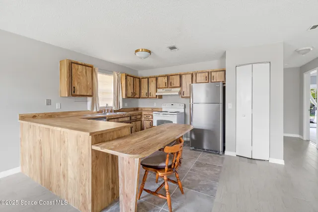 $1,600 | 1712 Stewart Place, Melbourne, FL 32935