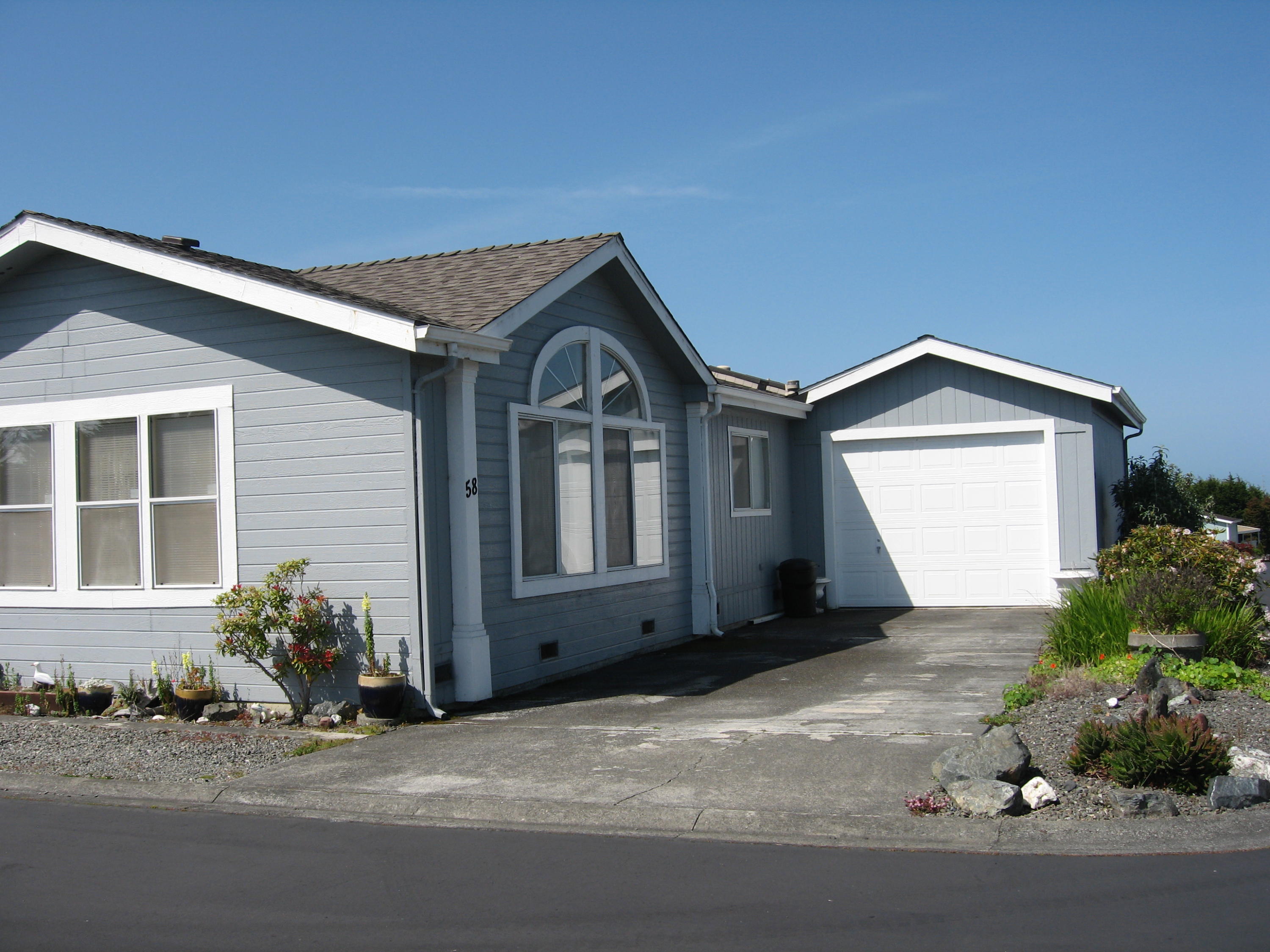 58 Sunshine Way Eureka, CA 95503 - Photo 3 of 12