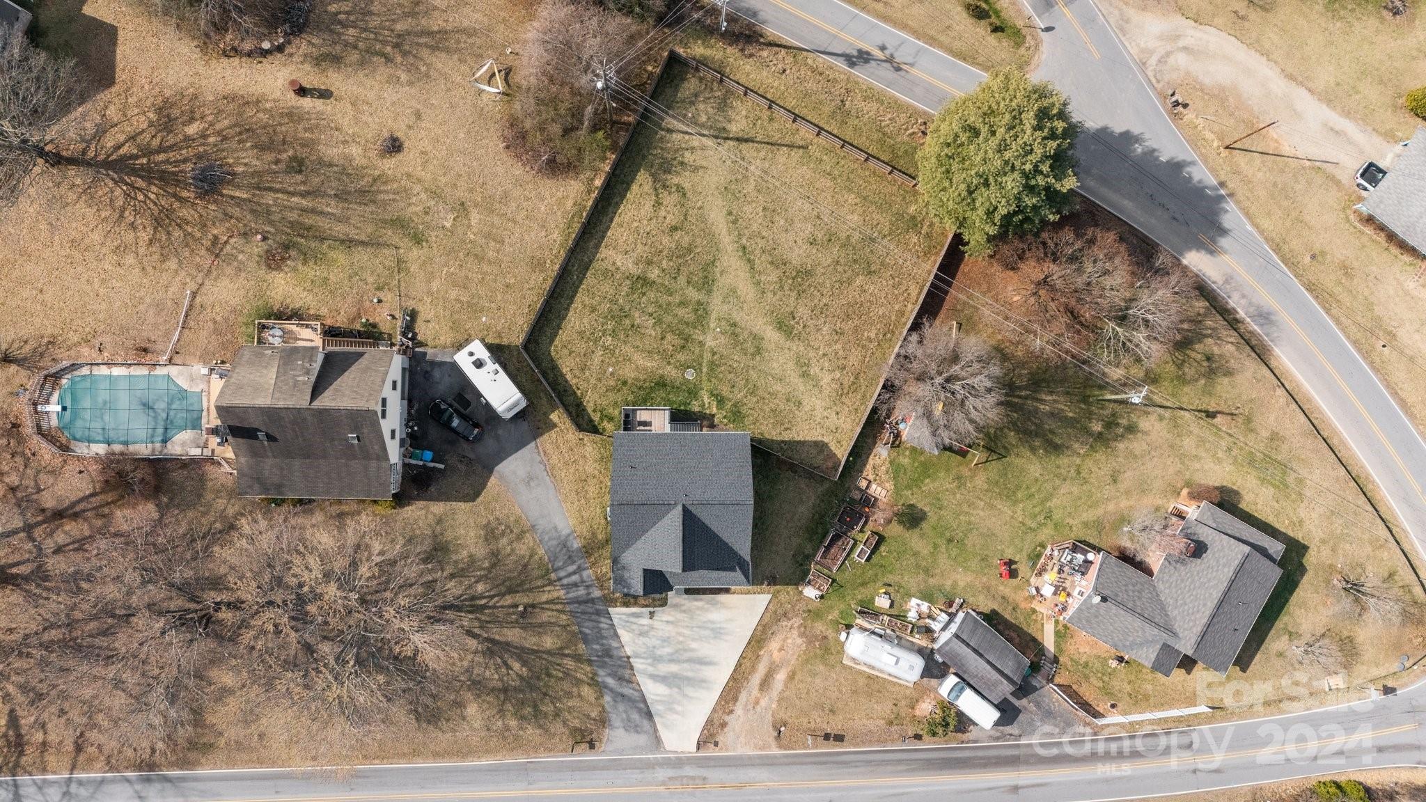 769 Bryson Road Candler, NC 28715 - Photo 43 of 45 Gallery Image 43